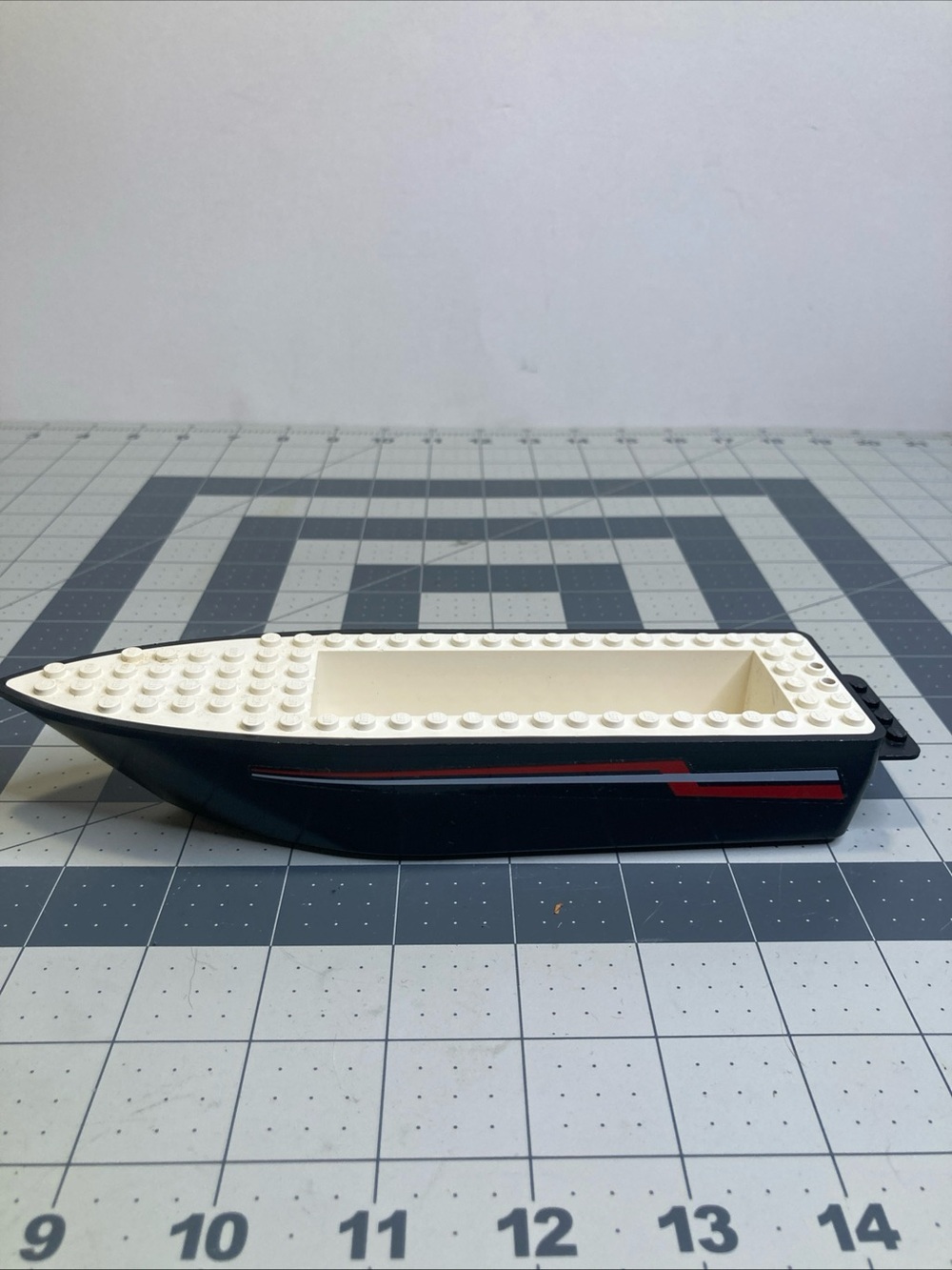 Vintage LEGO SYSTEM 4002 Riptide Racer Floating Boat - Picture 3 of 5